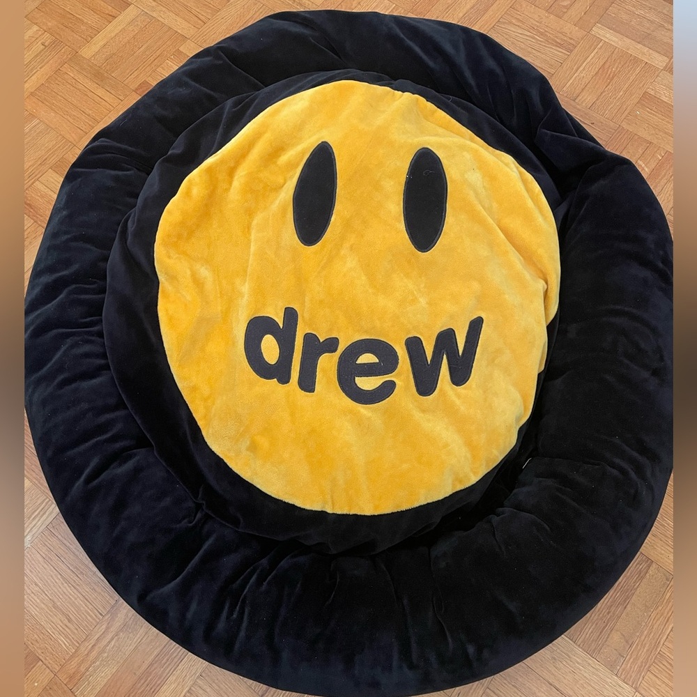 Drewhouse Black and Yellow Smiley Dog Bed